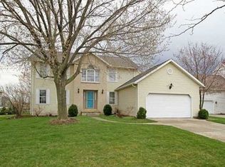 1271 Grassy Ct, Rossford, OH 43460