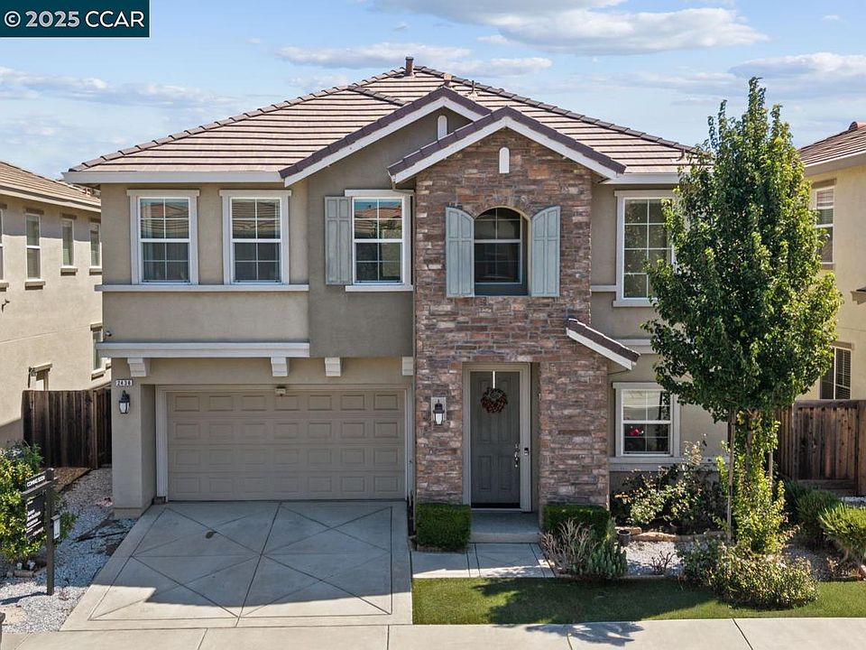 1st image of 2436 Sienna Dr