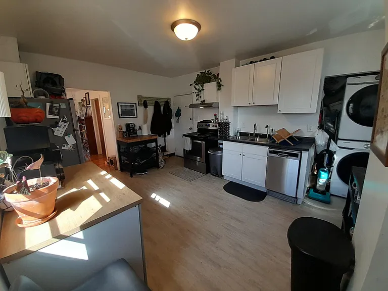 2-964 Lowry Ave NE #2 — Photo 11