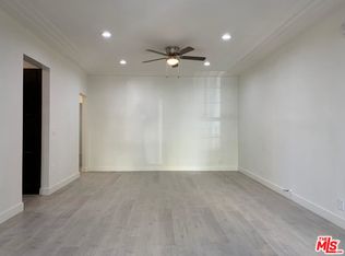 931 S Hobart Blvd, Los Angeles, CA 90006