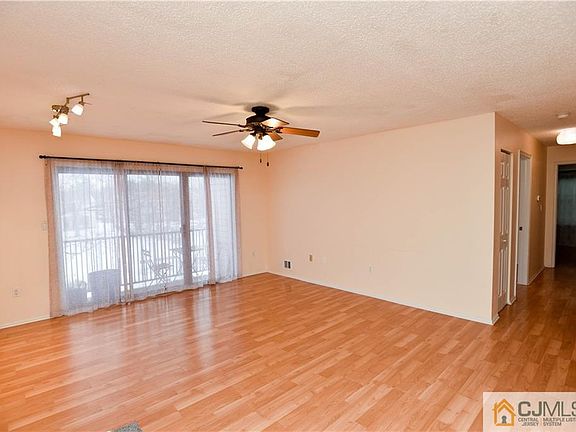 3rd image of 396 Lancaster Ct #2396