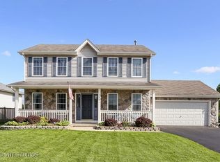 5821 Castlewood Trl, McHenry, IL 60050