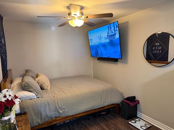 3rd image of 374 Cypress Dr #12