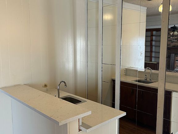 4th image of 2311 Luau St