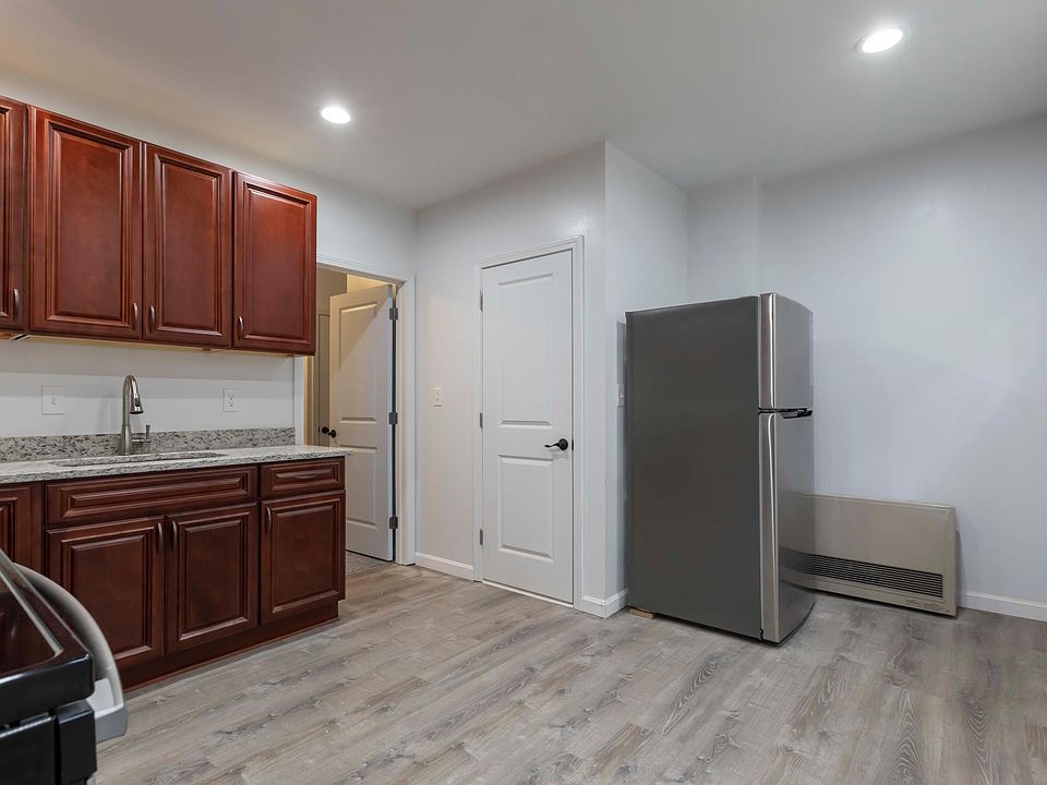 20 CHAPEL ST Portsmouth NH Zillow