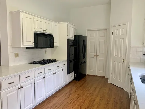 10204 Wolftrap Dr, Austin, TX 78749