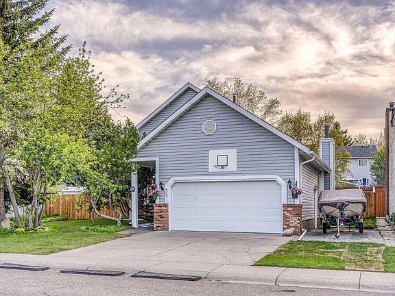 3rd image of 39 Woodmont Way E