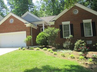 102 Hunters Crsg, Cary, NC 27518