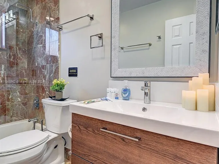 1307 Rodman St — Photo 34