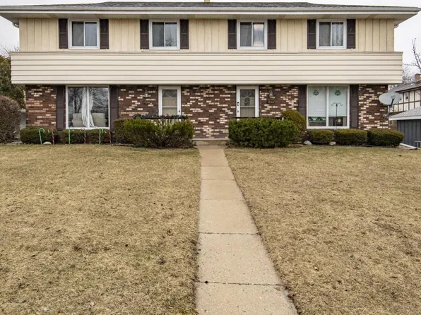 193 Lakeview COURT, Pewaukee, WI 53072