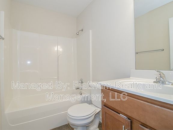 5th image of 1720B Thistlewood Dr