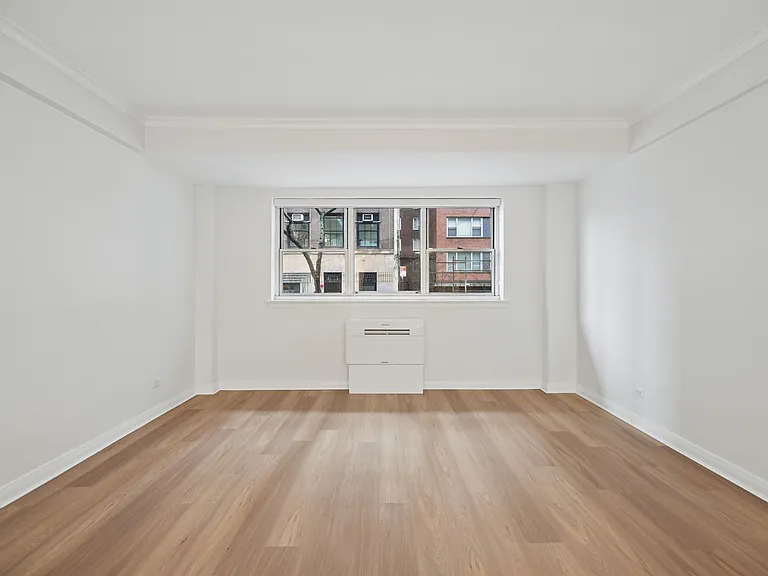 85 E End Ave #1H — Photo 5