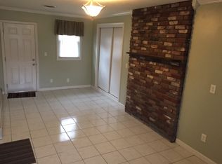 10 Bernice Dr, Cranston, RI 02920