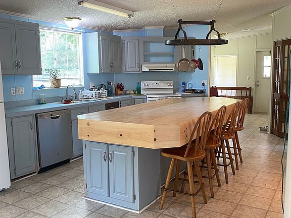 5th image of 178 White Oak Dr