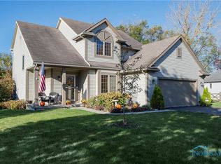 807 Little Creek Dr, Perrysburg, OH
