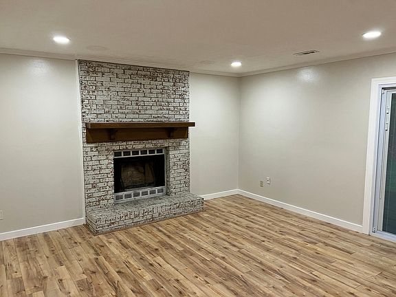 4th image of 1868 Patterson Cir