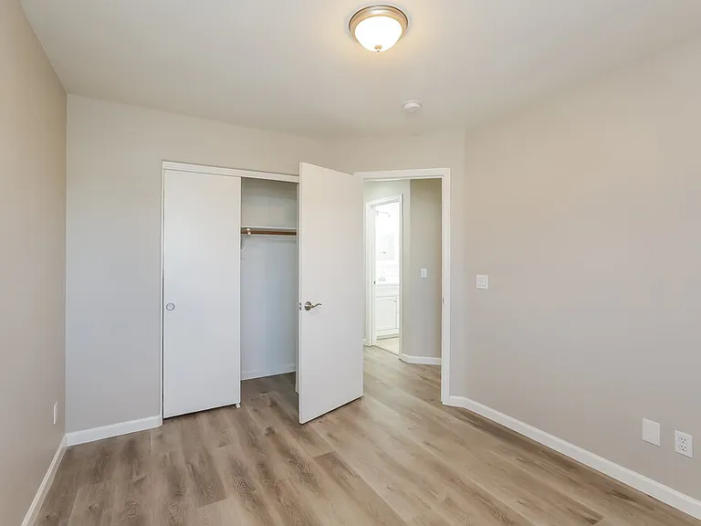 763 E Whitten St — Photo 14