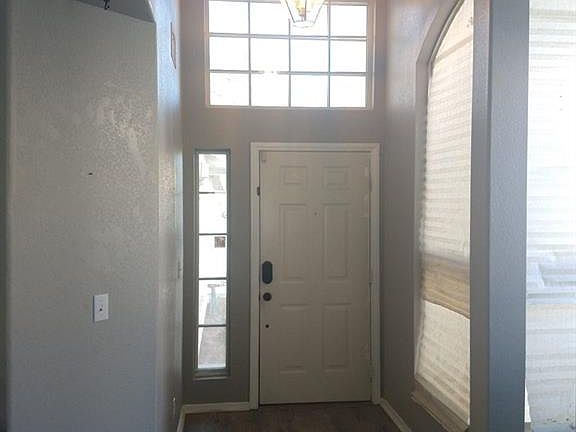 4th image of 540 Stanley Cup Dr