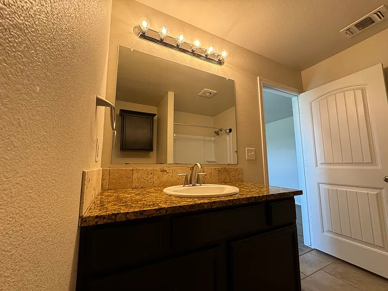 10113 Viola Ave — Photo 23