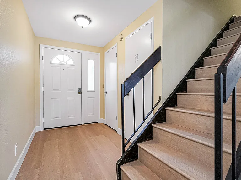 24054 La Paz Way — Photo 6
