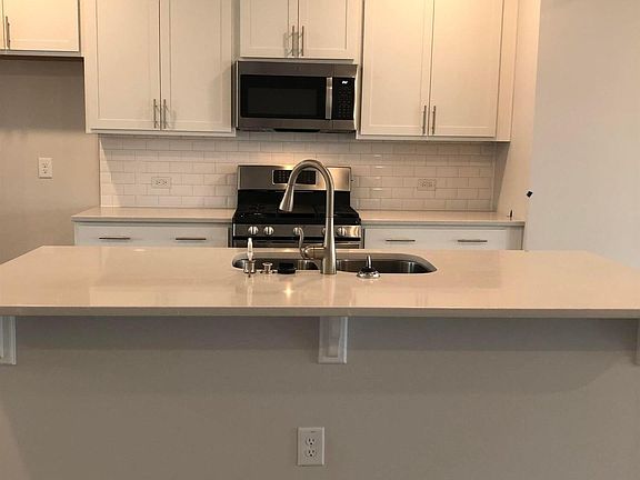 5th image of 1424 Rosepine Dr