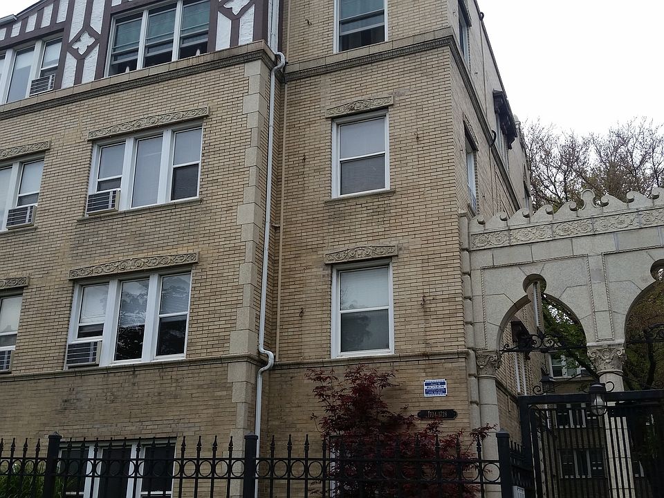 1st image of 1728 W Estes Ave APT 2E