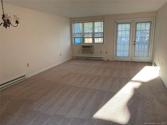 3rd image of 402 Lady Bug Ln Unit 402