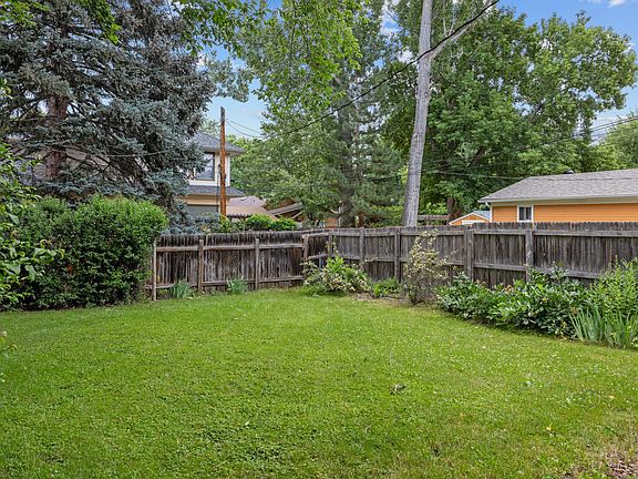 small back yard. It does not have an enclosed fence yard.