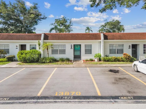 13870 Oakwood Ln, Seminole, FL 33776