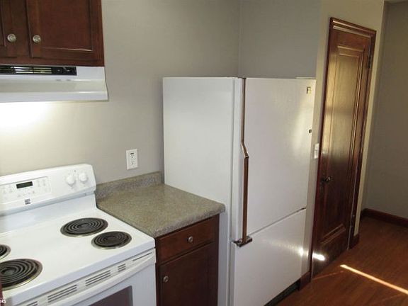 5th image of 1016 Seymour St