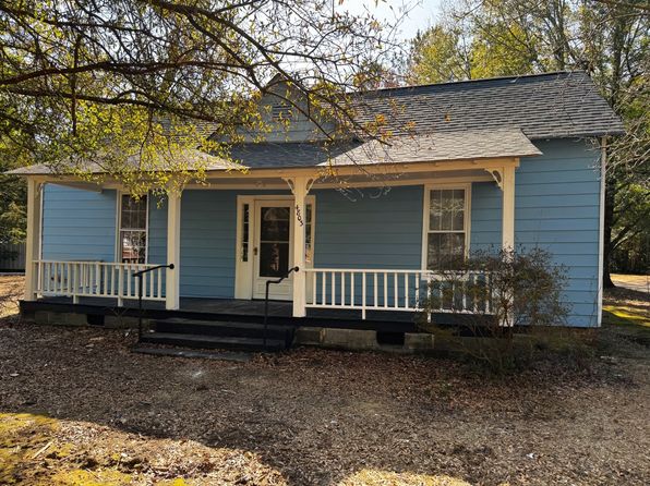 4803 Cameron Rd, Hope Mills, NC 28348
