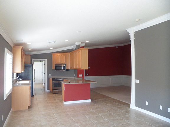 3rd image of 10426 SW Stratton Dr