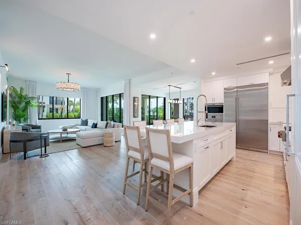 1130 3rd AVE S #109, NAPLES, FL 34102