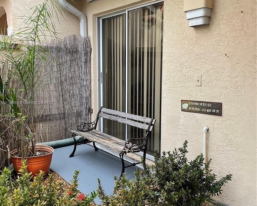 1st image of 1389 Cottonwood Cir #71