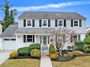 610 N Douglas Ave, Margate, NJ 08402