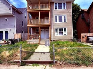 392 Carrington Ave Floor 2, Woonsocket, RI 02895