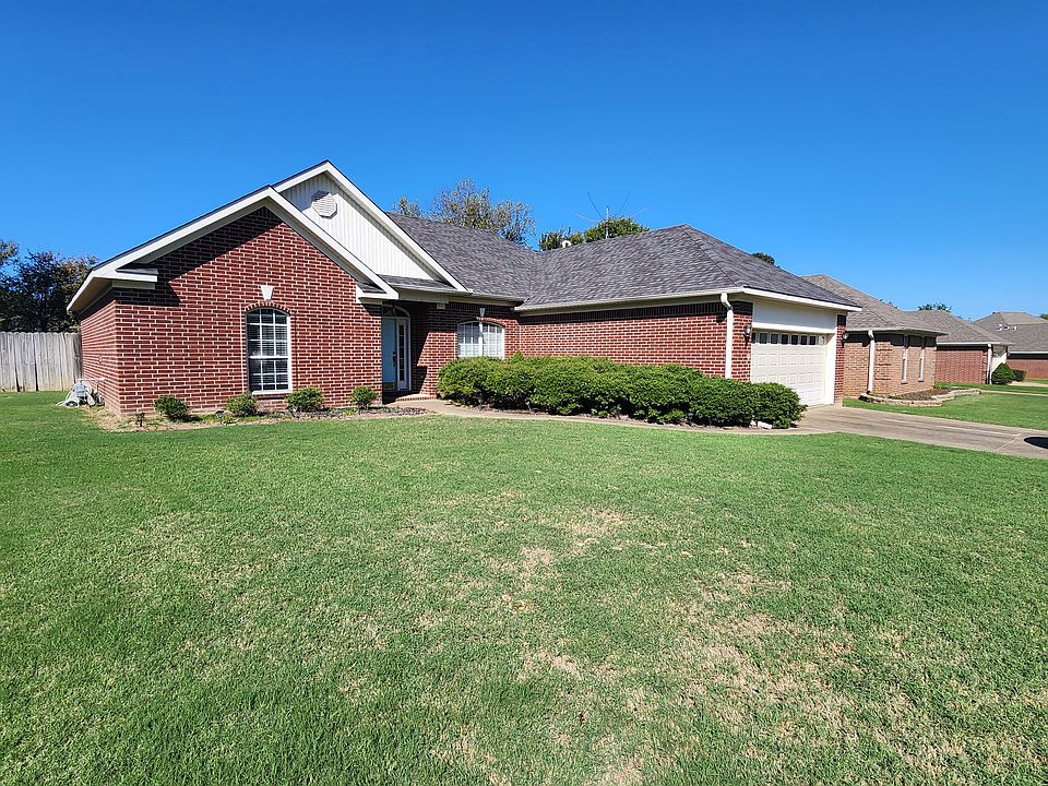 1st image of 2314 Orleans Pl