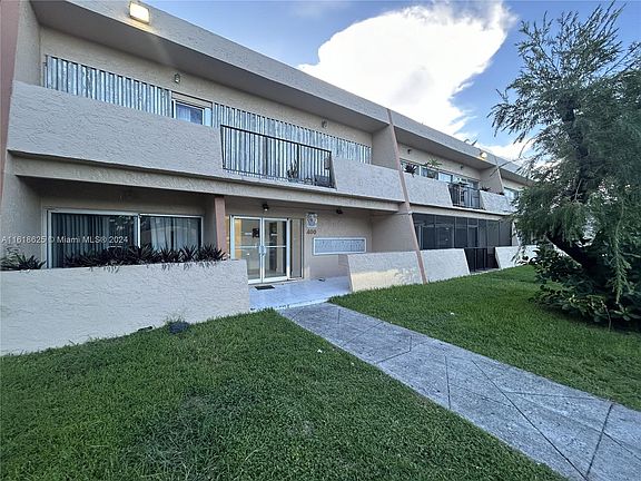 3rd image of 400 NE 18th Ave APT 103