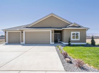 220 Bratton St, Prosser, WA 99350
