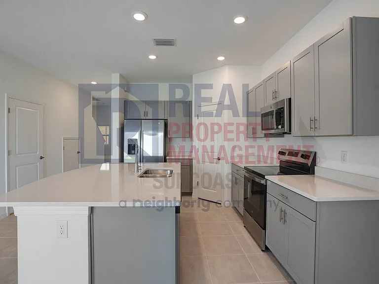 8709 Winter Breeze Way — Photo 7
