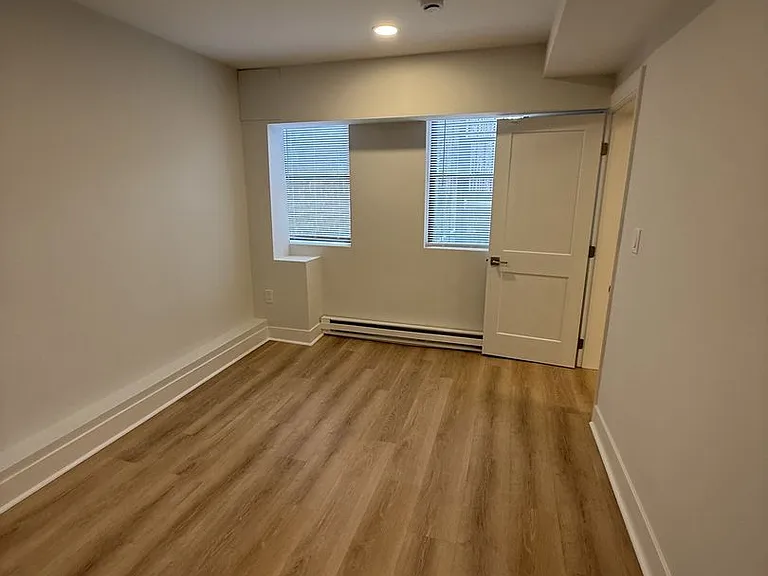 11 Queensberry St #2B — Photo 7