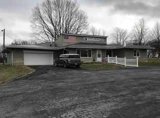 409 N Main St, Cloverdale, IN 46120