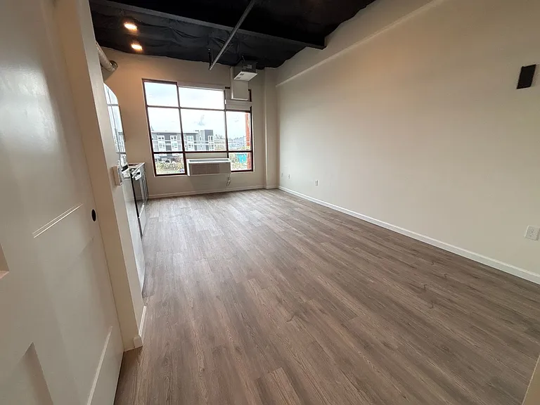 The Malt House Apartment Homes — Photo 41