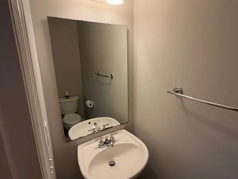 2556 Lull Water Dr — Photo 8