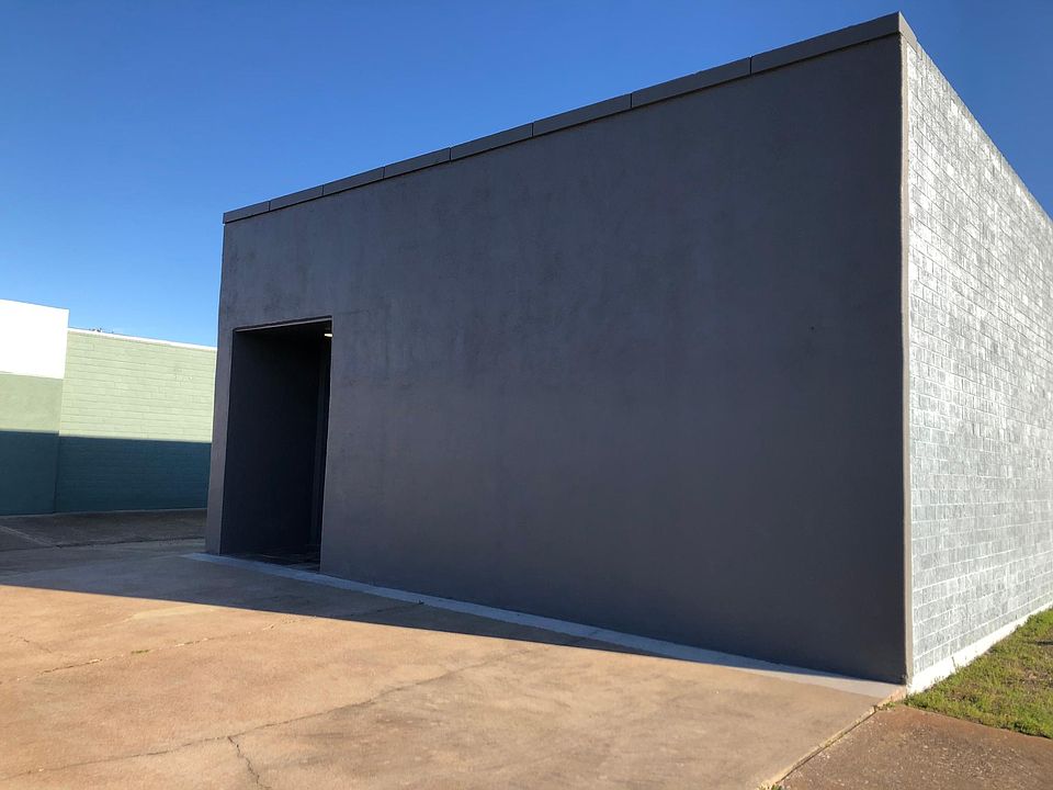 1st image of 625 8th Ave N
