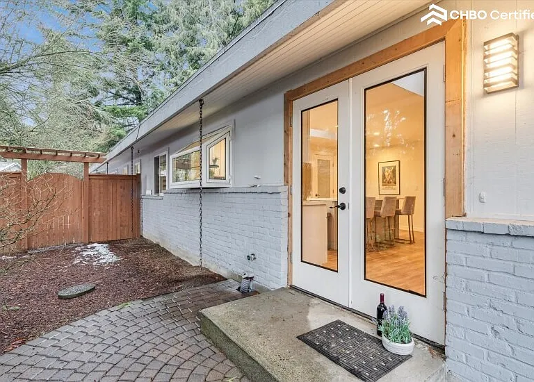 16808 NE 88th St — Photo 38