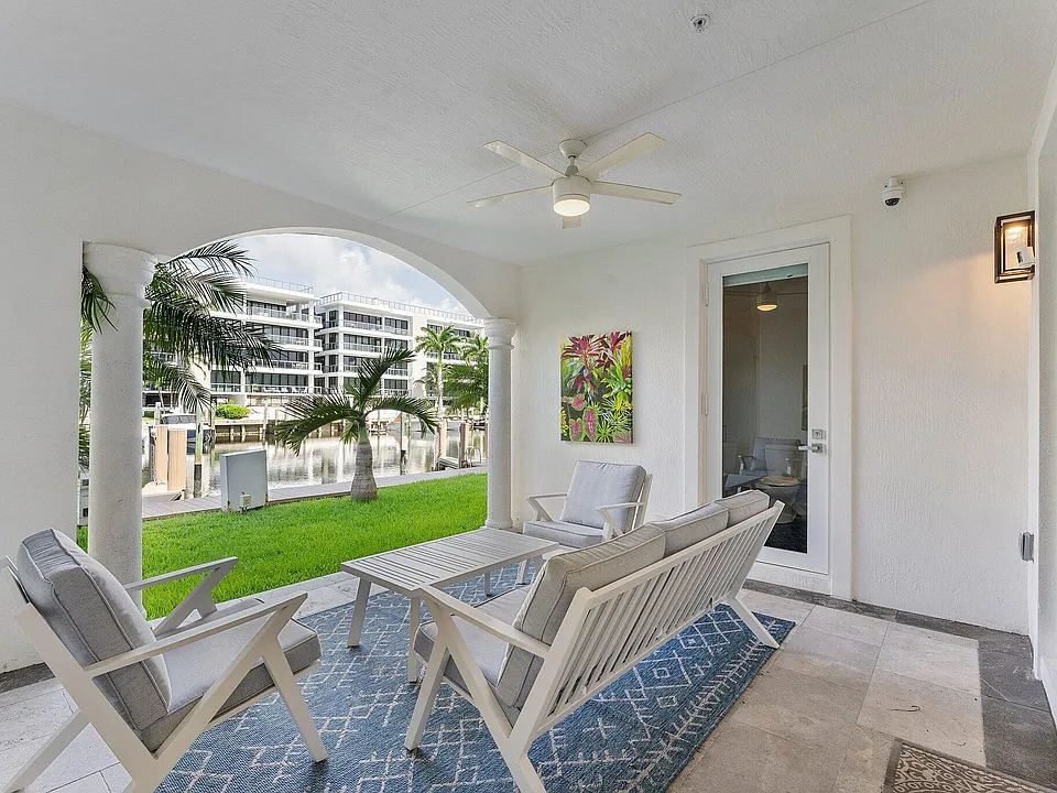 57 Isle Of Venice Dr #57