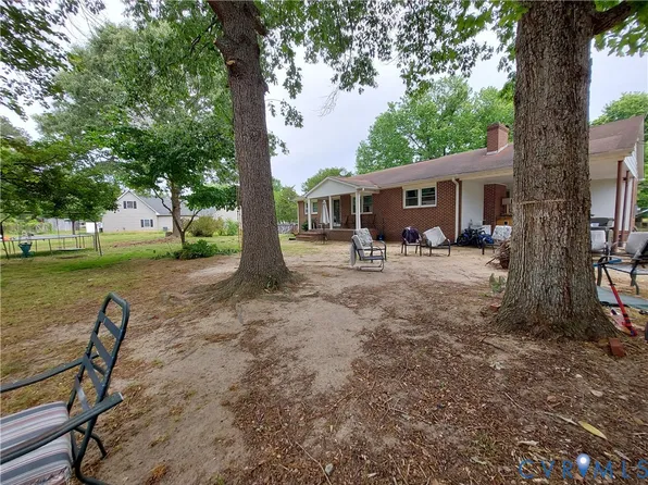 3173 Ambrose Rd, Hayes, VA 23072