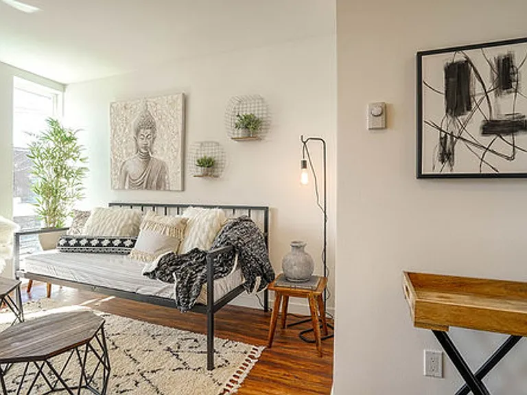 Thomas Street Lofts — Photo 2
