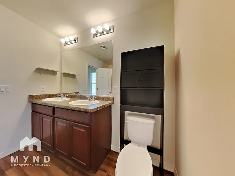 1669 E Prickly Pear Pl — Photo 11